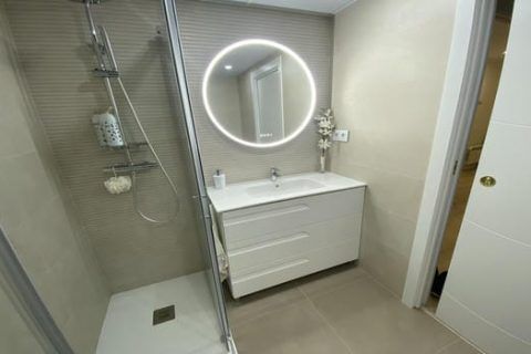 REFORMA DE CUARTOS DE BAÑO EN ALUCHE